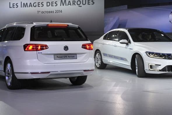 Para seguir con el tema híbrido, VW presentó la versión vagoneta del nuevo Passat GTE.