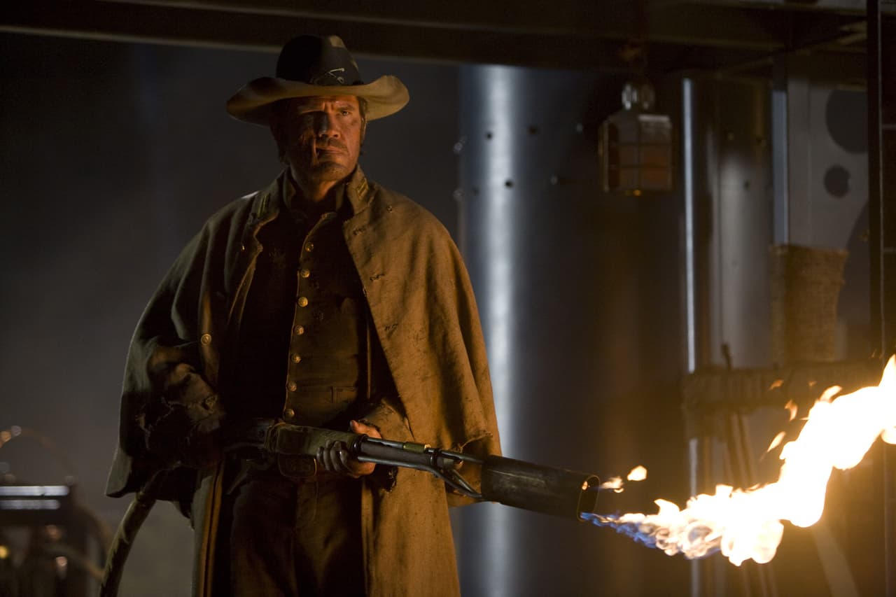 <b>‘Jonah Hex’ (2010)</b>
<br>Basada en los cómics de DC, tiene como protagonista a Josh Brolin, quien en Marvel interpreta a Thanos y a Cable en la secuela de ‘Deadpool’.
<br>
<br>Aquí, Hex es un vaquero cazarrecompensas que de forma sobrenatural evade la muerte y ahora intentará evitar que el infierno invada la Tierra. Ni el elenco con Brolin, John Malkovich, Megan Fox, Will Arnett y Michael Fassbender la salvaron de obtener un 12 por ciento de calificación en el sitio Rotten Tomatoes.