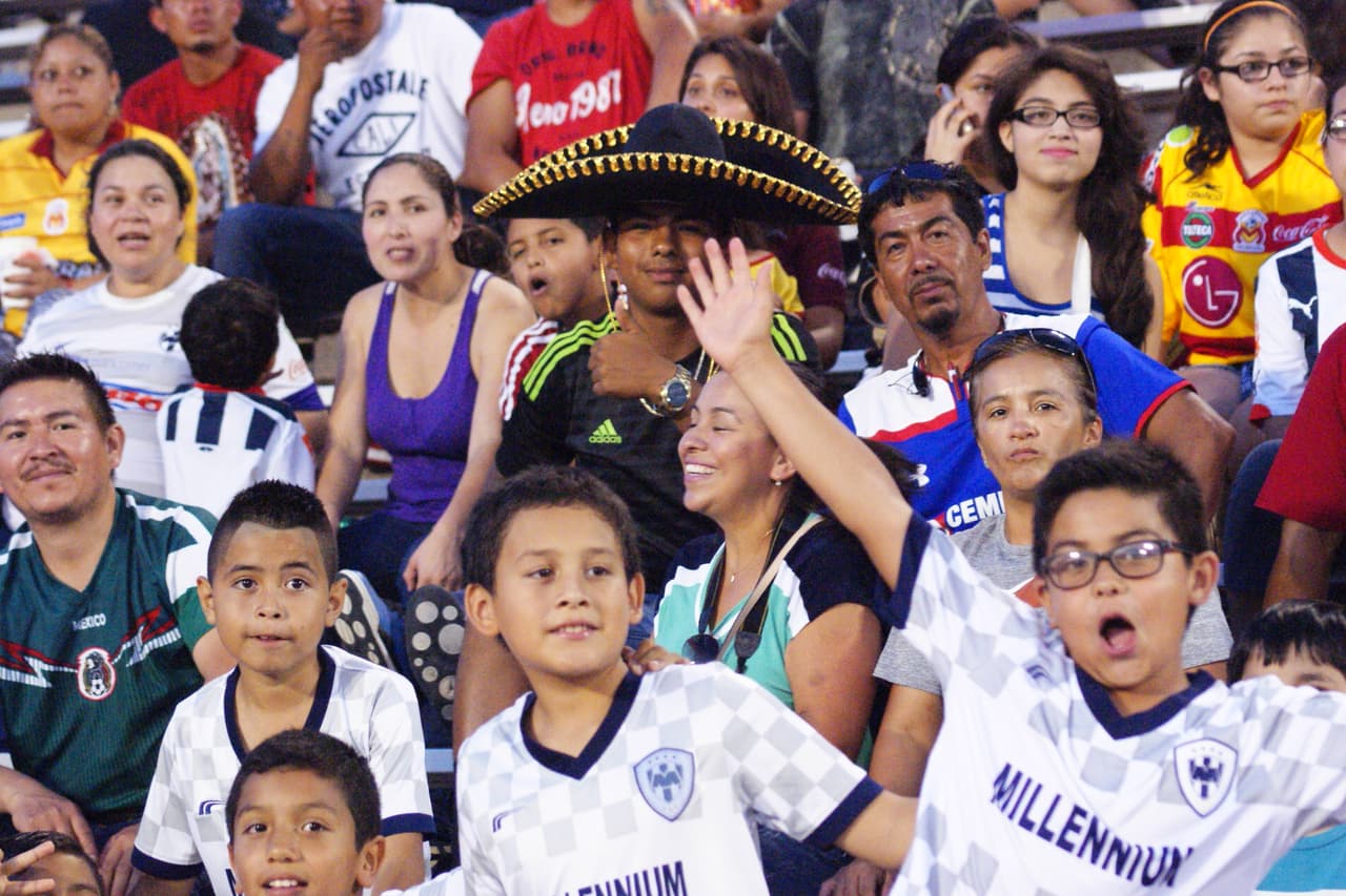 Aficionados al fútbol mexicano disfrutaron del encuentro en Austin.