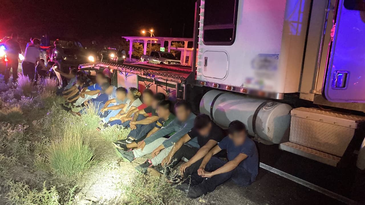 Hallan muertos a dos indocumentados en el desierto de Arizona; el calor en el área supera los 100ºF