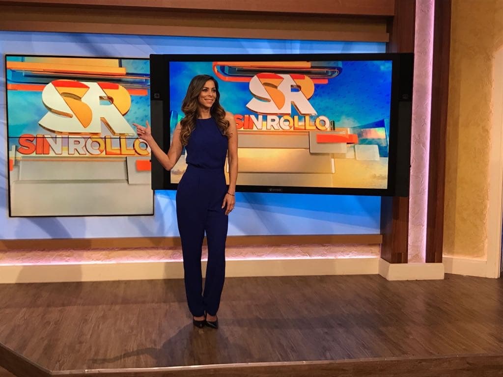 Ahora más seria, ¡quieta Lourdes no te muevas!