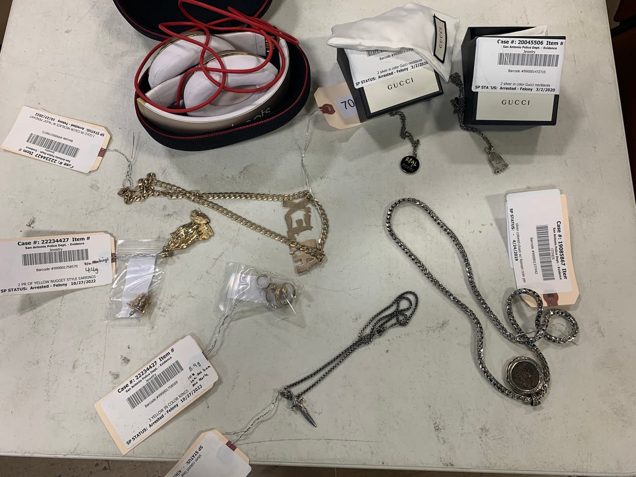 La subasta se llevará a cabo el 9 de diciembre en el Veterans of Foreign Wars (VFW) Post 9186, ubicado en el 650 E White.