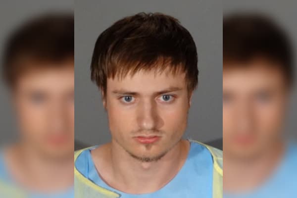 Arrestan a un hombre "fuertemente armado" que dijo ir al desfile del orgullo gay