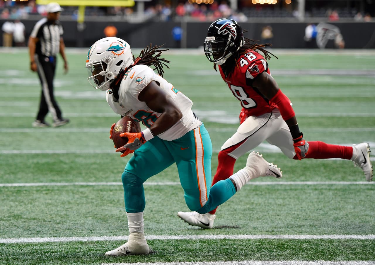 <b>Dolphins 34-7 Falcons</b>. Brock Osweiler completó 16 de 25 envíos para 147 yardas con dos pases de touchdown en el aplastante triunfo de Miami sobre Atlanta. Matt Ryan no jugó en este encuentro.