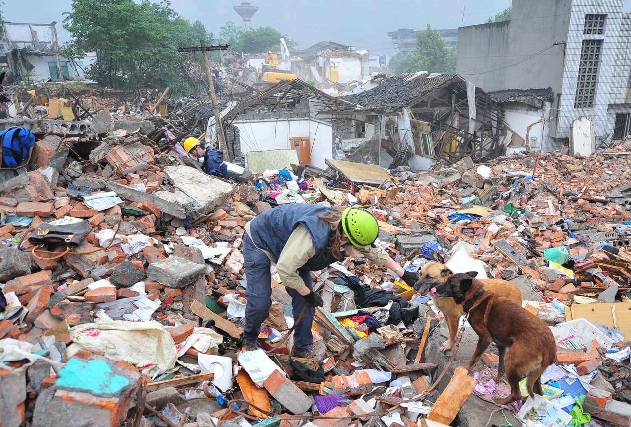 <h2 class="cms-H2-H2">4. Sichuan, China, 12 de mayo de 2008</h2>
<br>
<br>➡️ 
<b>Epicentro: </b>Chengdu, China.
<br>
<br>➡️ 
<b>Cifra de fallecidos: </b>Cerca de 87,000 personas. 
<br>
<br>➡️ 
<b>Magnitud:</b> 7.8
<br>
<br>