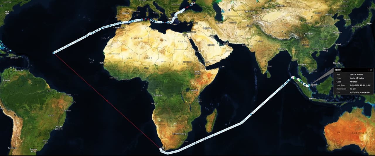 Este mapa muestra la ruta del petrolero ruso, 'Sierra', y dónde se apagó su transpondedor en medio del Atlántico en ruta a Venezuela, antes de volver a encenderlo cerca de África con su cargamento de 700.000 barriles de petróleo, probablemente con destino a China.