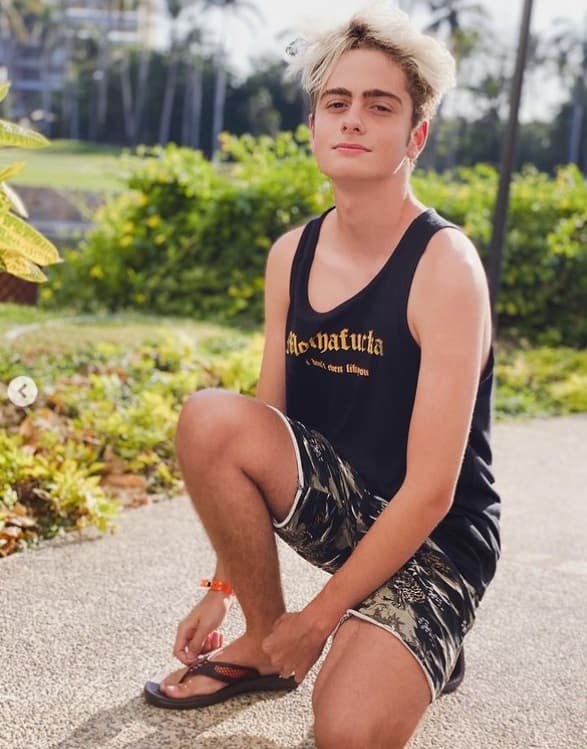 Con más de 100 mil seguidores en Instagram, Nicolás Buenfil comparte momentos de su vida diaria y poco a poco ha logrado ganar popularidad.