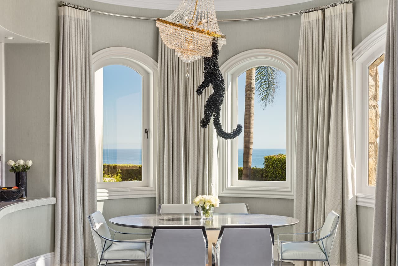 Los detalles exóticos no faltan en la mansión, localizada a poco más de 35 minutos de la residencia oficial de Kylie Jenner.