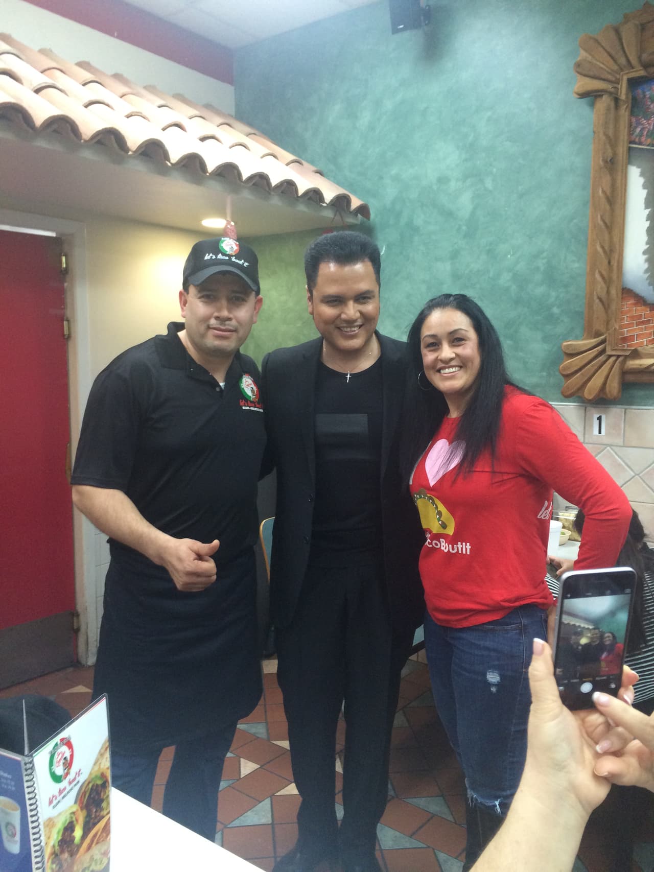 Todos los domingos estaremos invitando a nuestros seguidores en Facebook a que nominen el restaurante qué más les guste.