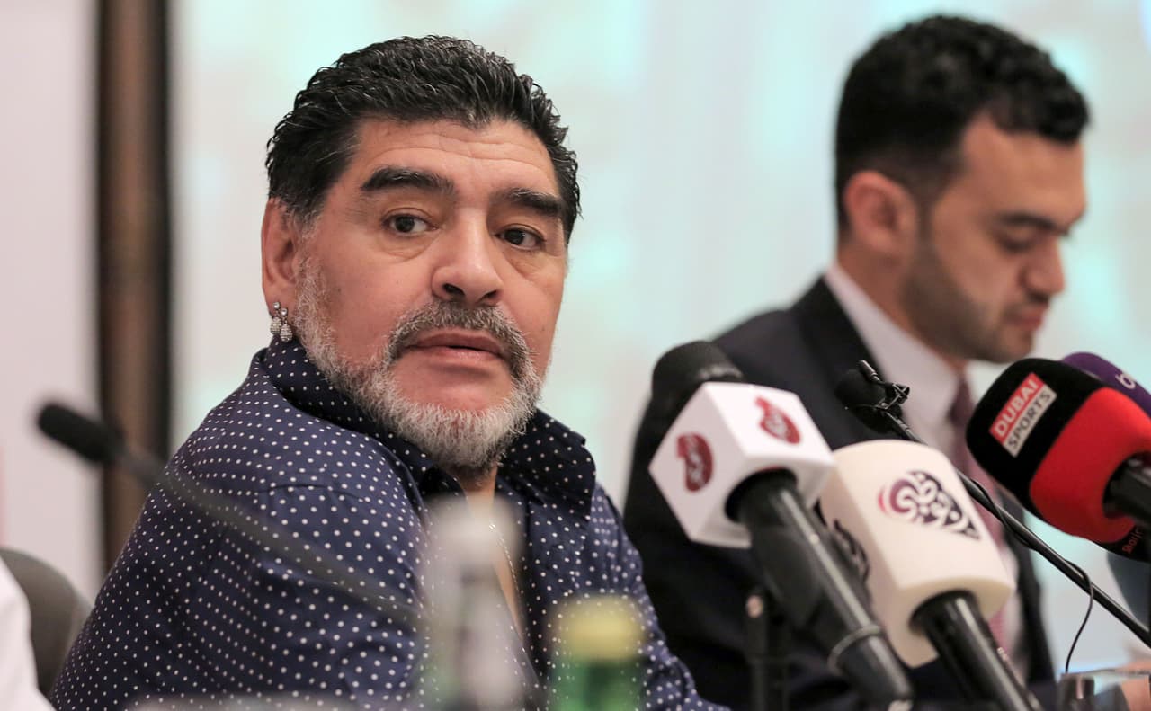 Maradona critica a Sampaoli: "No fue buen jugador y no es buen pensante"
