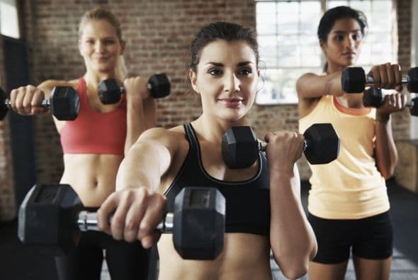 Superarte está en tu esencia. En CrossFit se premia a quienes terminan la rutina en el menor tiempo posible.