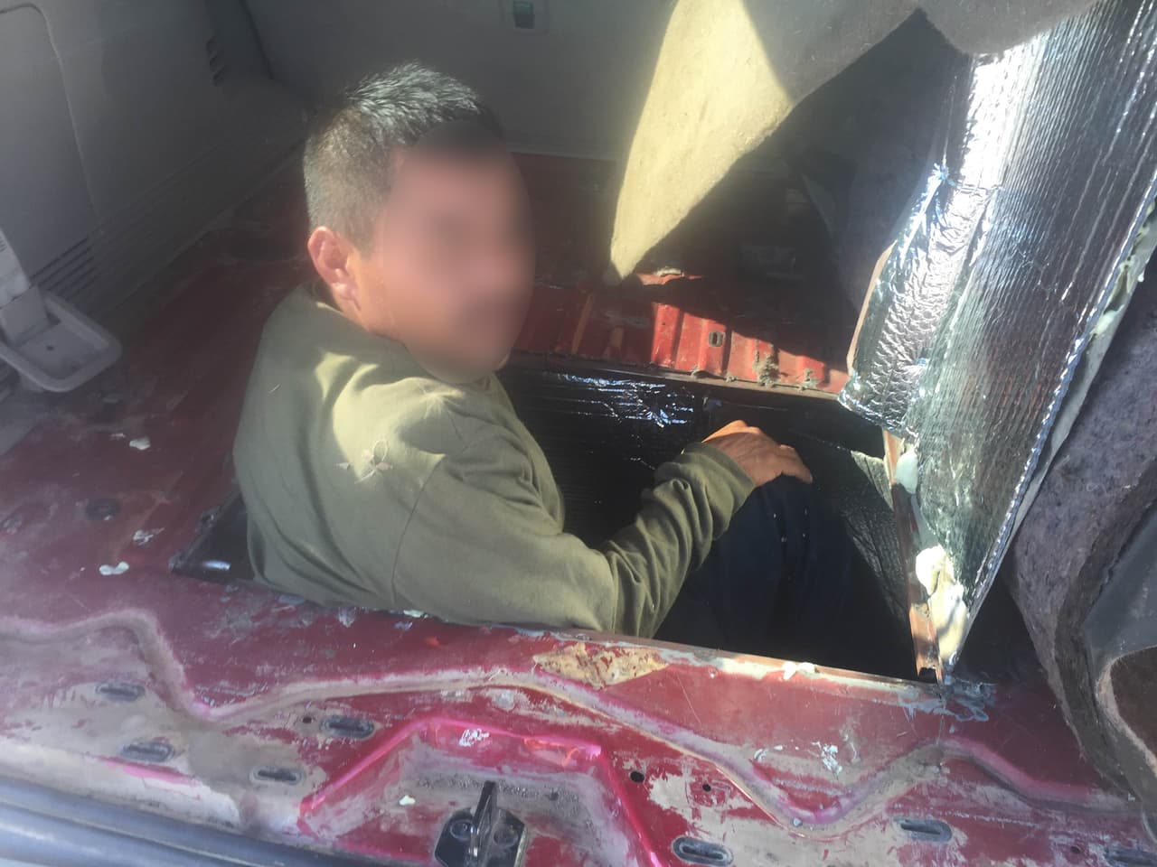 Los inmigrantes estaban escondidos en compartimientos secretos