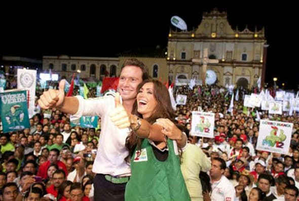 Como Primera Dama del estado hace labores altruistas.