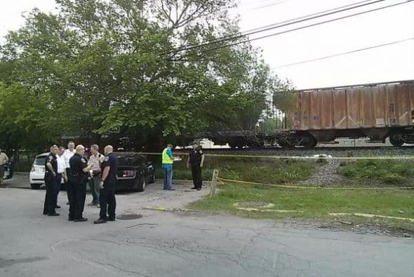 Autoridades de San Marcos informaron que un hombre fue impactado por un tren en el área comprendida por las calles Hopkins y Guadalupe.
