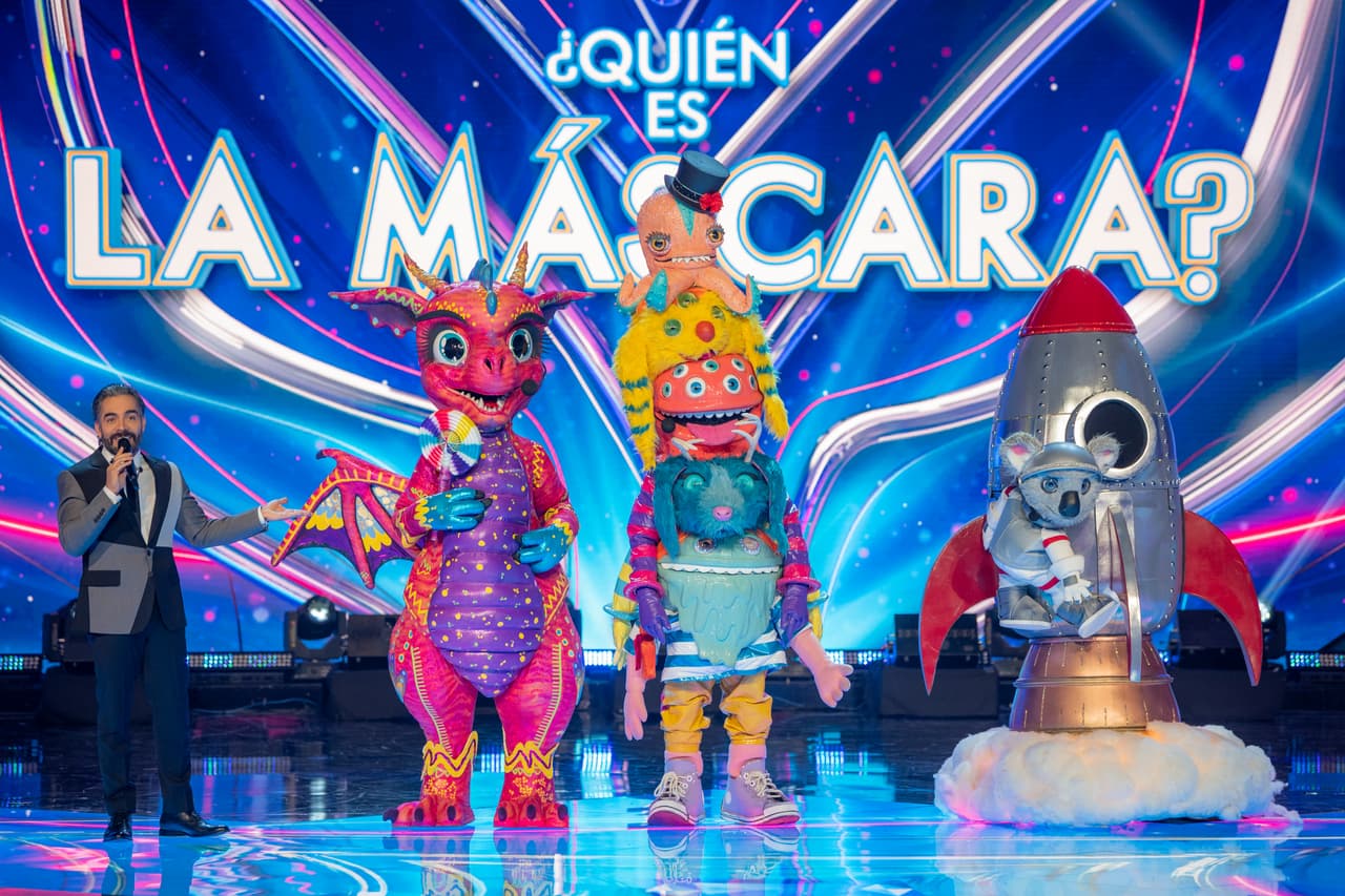 En esta noche los seis personajes que continúan en competencia se enfrentaron en dos triples combates y uno de ellos se despojaría de su máscara. El primer cruce emparejó a Alebrije, Bunch y Koaláctico.