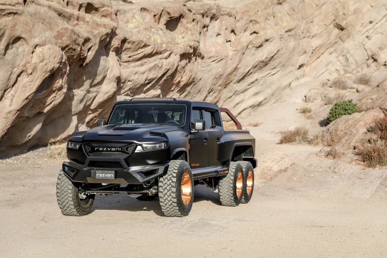 Las otras opciones con el V6 de 3.6 litros de 285 HP y el V8 SRT de 6.4 litros naturalmente aspirado de 500 HP y un turbodiesel de 3.0 litros capaz de producir hasta 442 lb/pie.