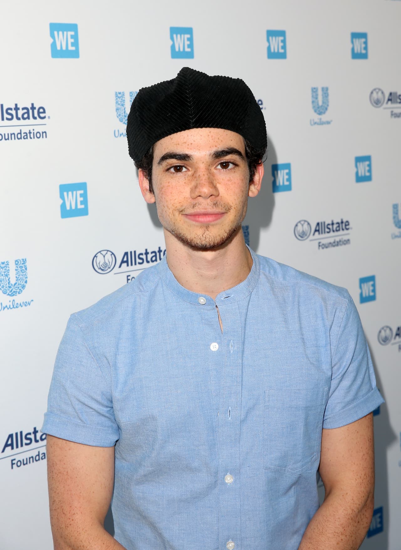 Sin embargo, 
<b><a href="https://www.univision.com/famosos/padres-de-cameron-boyce-revelan-como-pasaron-con-el-actor-la-noche-previa-a-su-muerte-fotos" target="_blank">el legado que dejó la estrella de Disney</a></b> hoy ya rinde frutos, pues de acuerdo con 
<b><a href="https://people.com/tv/cameron-boyce-foundation-celebrities-social-media-campaign-gun-violence/" target="_blank">People</a>,</b> la fundación que lleva su nombre ya tiene su primera causa social y campaña en redes sociales.