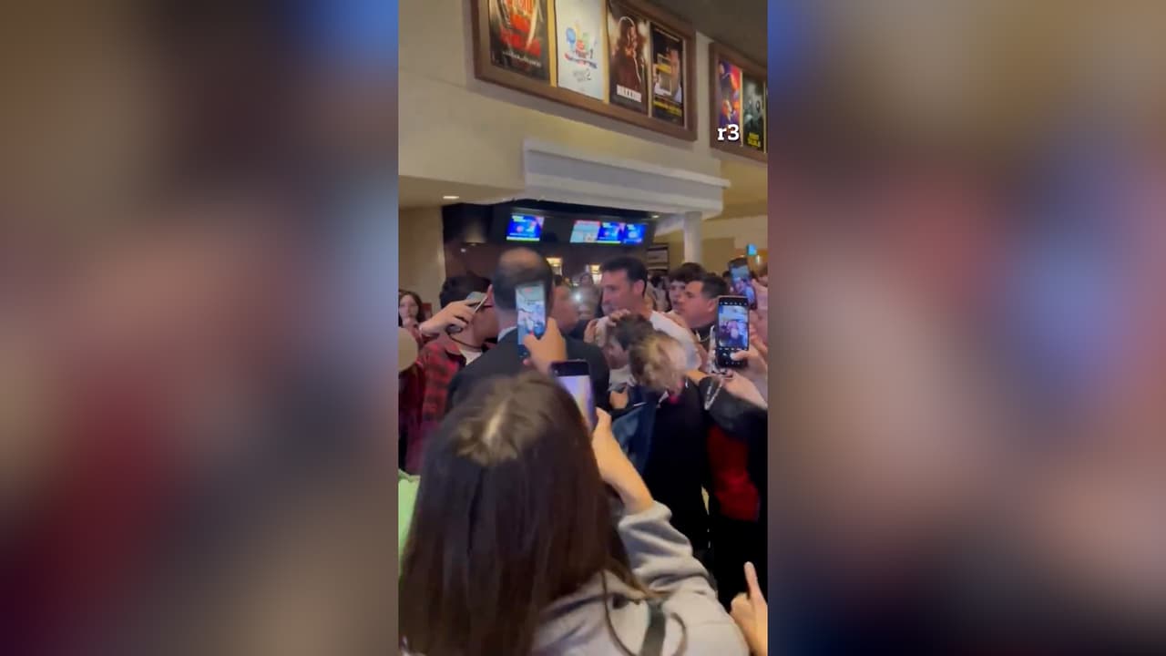 Locura por Lionel Scaloni en centro comercial de Argentina