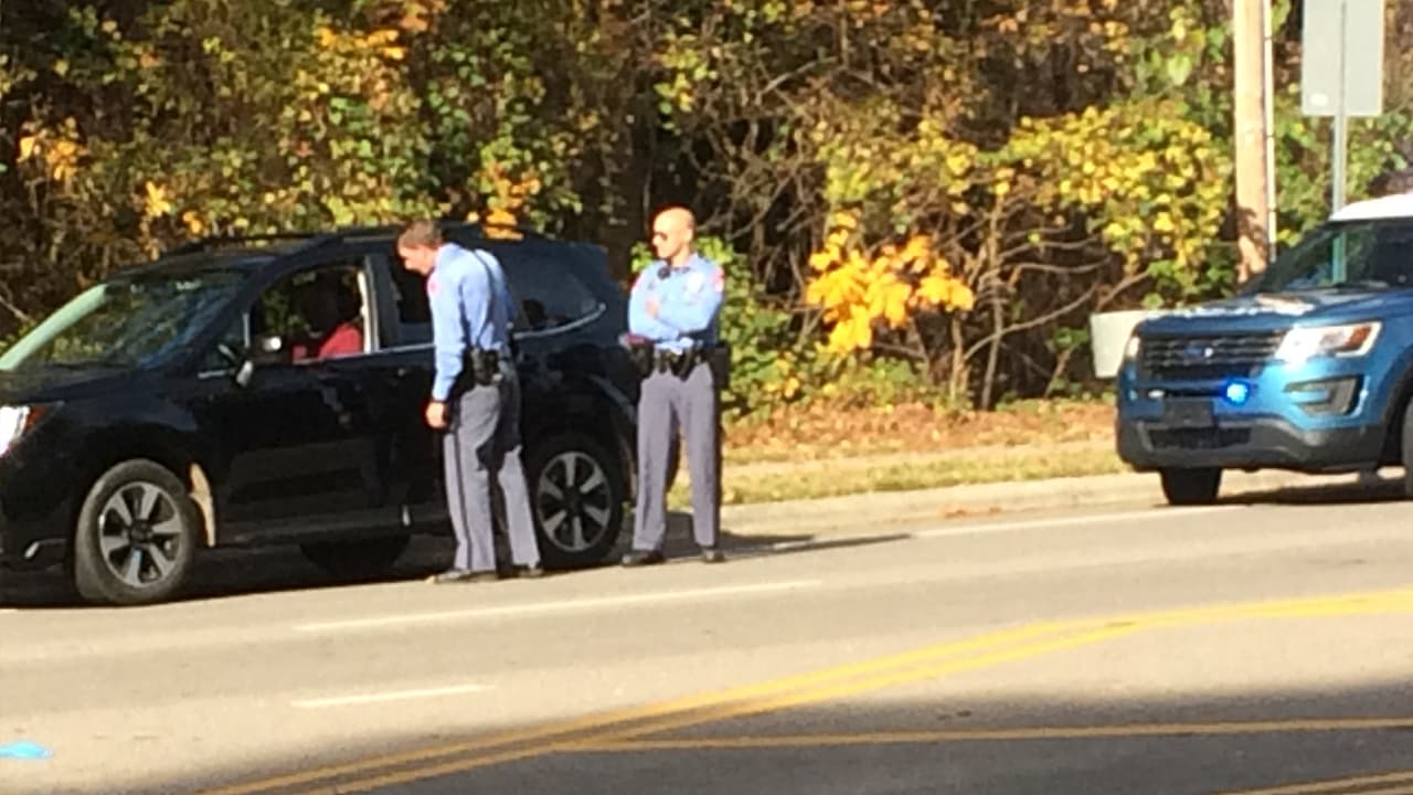 Captan en cámara a policías sin mascarillas en una parada de tráfico en Raleigh
