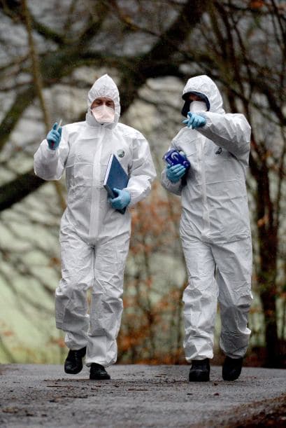 Centenares de voluntarios salieron a las calles ante el llamamiento de la Policía escocesa para cooperar en la búsqueda del menor.