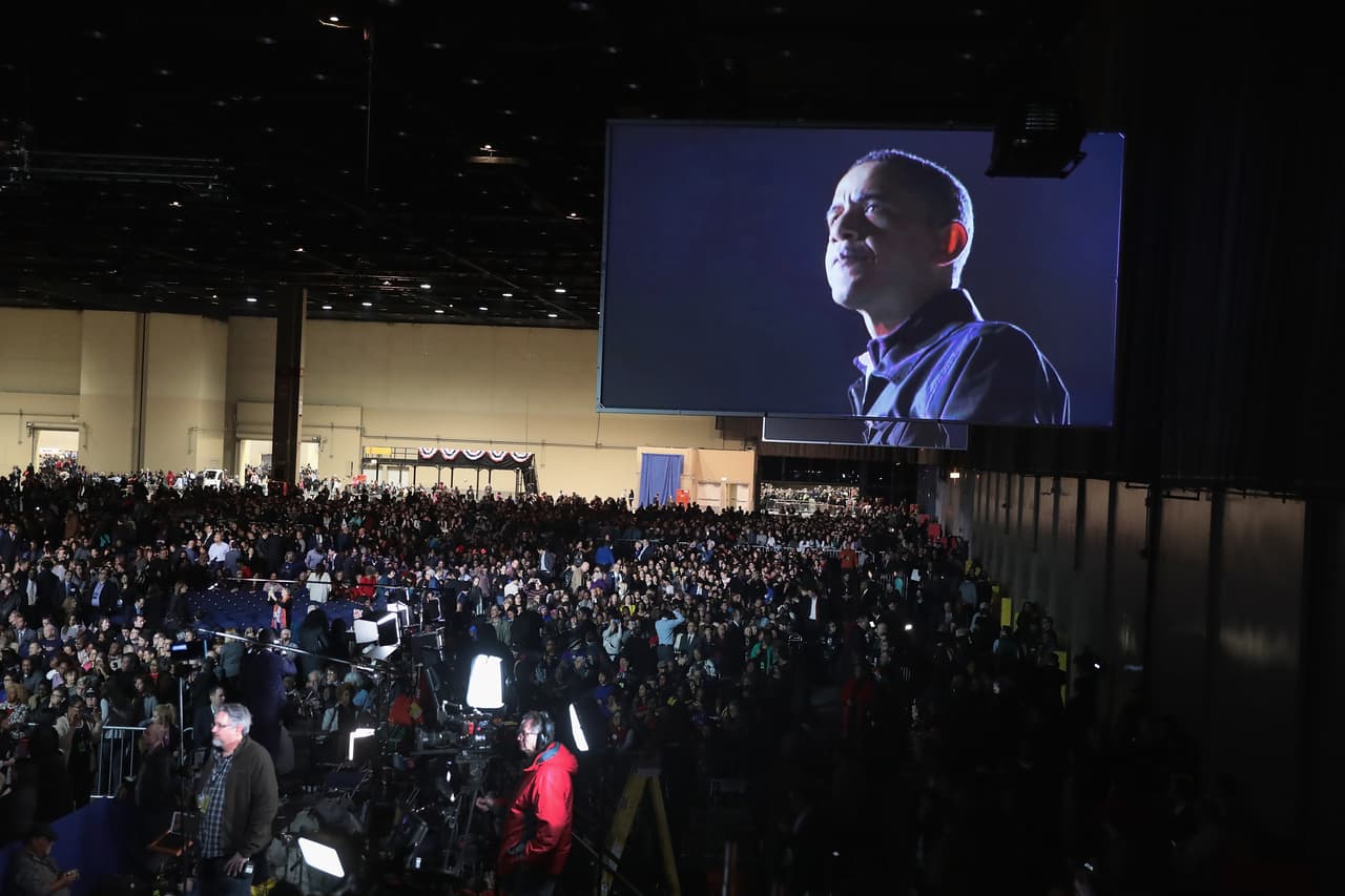 A 15 minutos del comienzo de la presentación de Barack Obama ya todos los puestos están ocupados dentro del centro de convenciones.