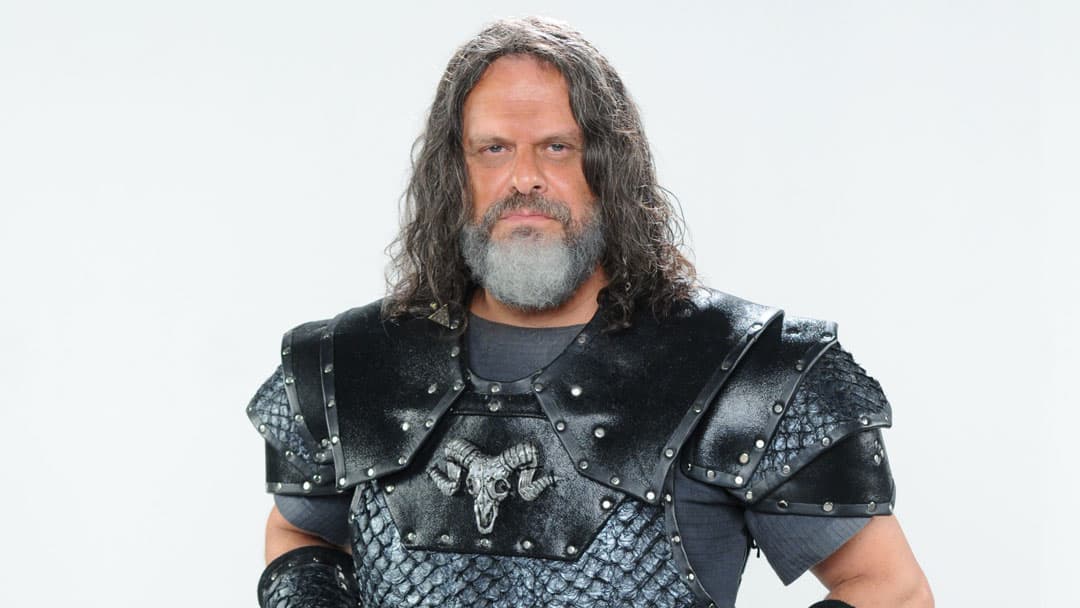 Leonardo Branco es el Comandante Tibar en 'La tierra prometida'.