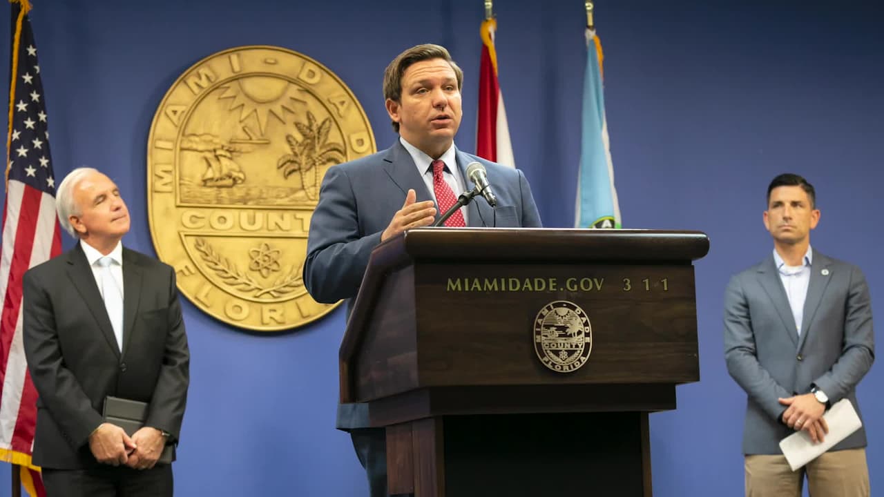 “No tienen que enviar a los niños a la escuela si no quieren”: gobernador de Florida a los padres 