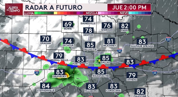 Una hora más tarde, 
<b>se espera un incremento notable de las lluvias en la región</b>, afectando especialmente áreas como Granbury y Decatur. En la ciudad de Dallas, las precipitaciones podrían intensificarse aún más.