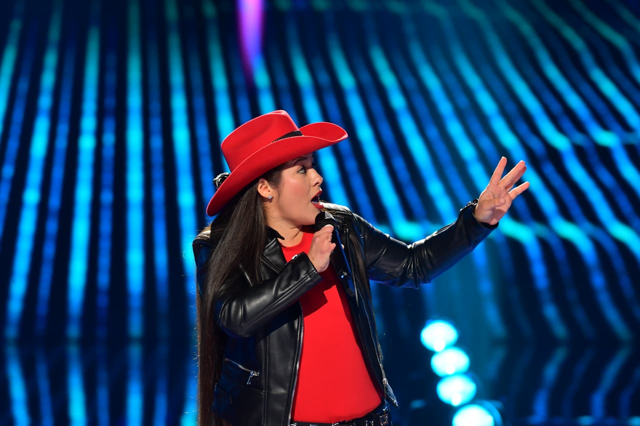 En la segunda noche de audiciones de Reina de la Canción, Cristina Muñiz fue de la primera participante en subir al escenario.