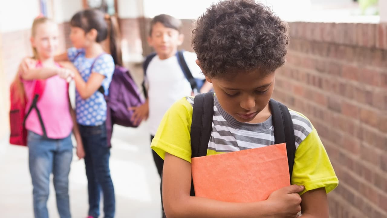 Conoce la beca que ayuda a estudiantes víctimas de acoso en escuelas de Florida