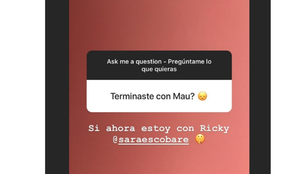 Alguien le preguntó si ya había roto su relación con
<b><a href="https://www.univision.com/entretenimiento/boda-a-la-orilla-del-mar-los-romanticos-detalles-del-enlace-de-mau-el-hijo-menor-de-ricardo-montaner-fotos">Mau, hermano y compañero de dúo de Ricky</a></b>. Y con su respuesta Sofía dejó claro que tiene un agudo sentido del humor.