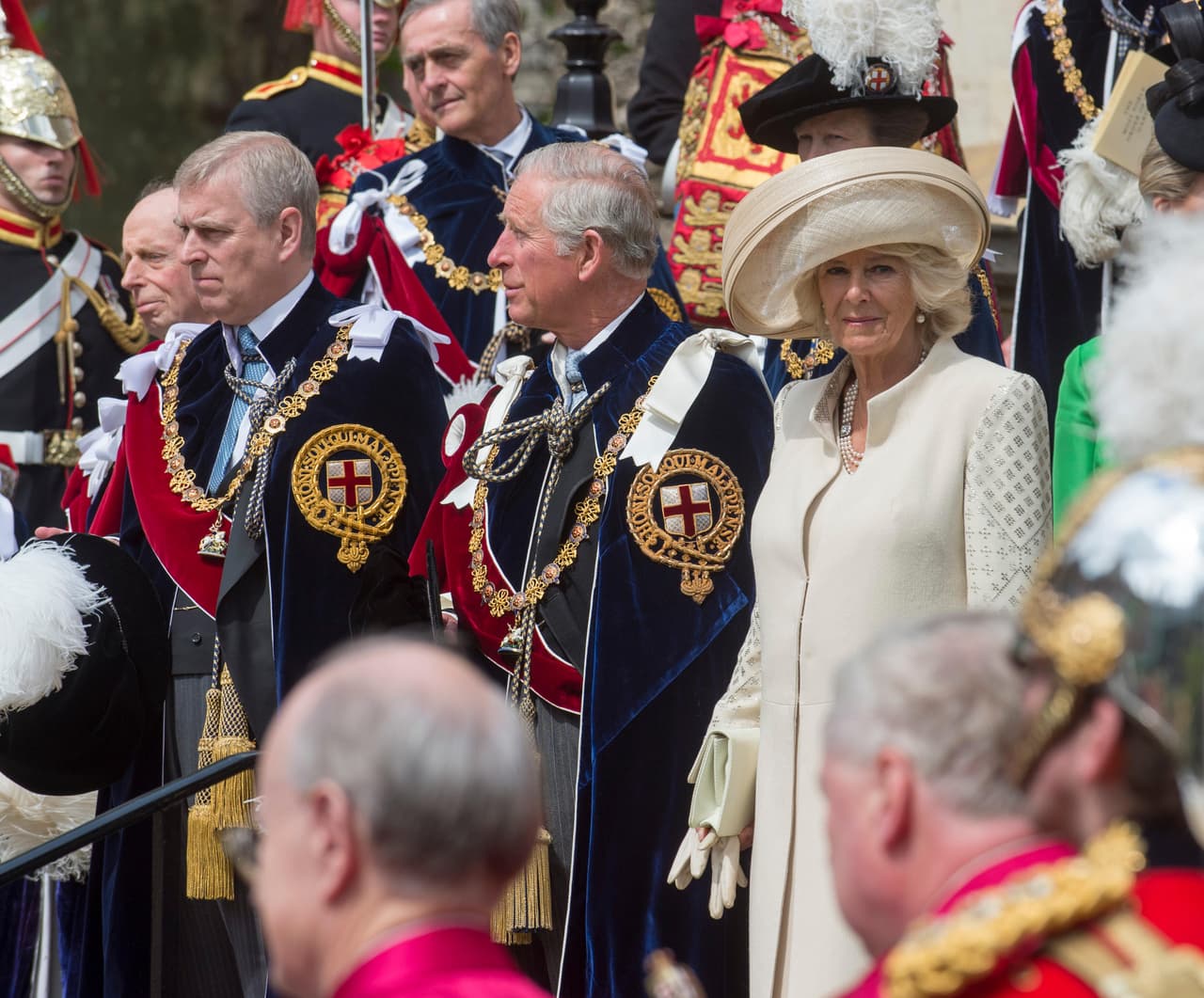 "Durante buena parte de su vida, Andrew fue el repuesto (de Carlos) y fue alguien muy importante", relató en la emisión Richard Kay, experto en la casa real británica.
<br>
