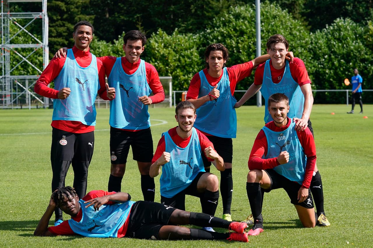 Gutiérrez era titular con PSV en juego suspendido por COVID-19