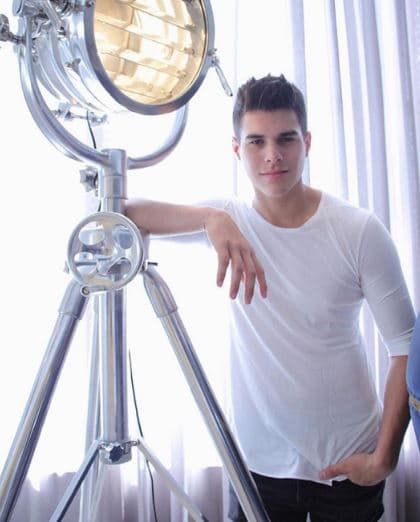 Antes cantaba en su habitación y su sueño era presentar su talento frente a un público.