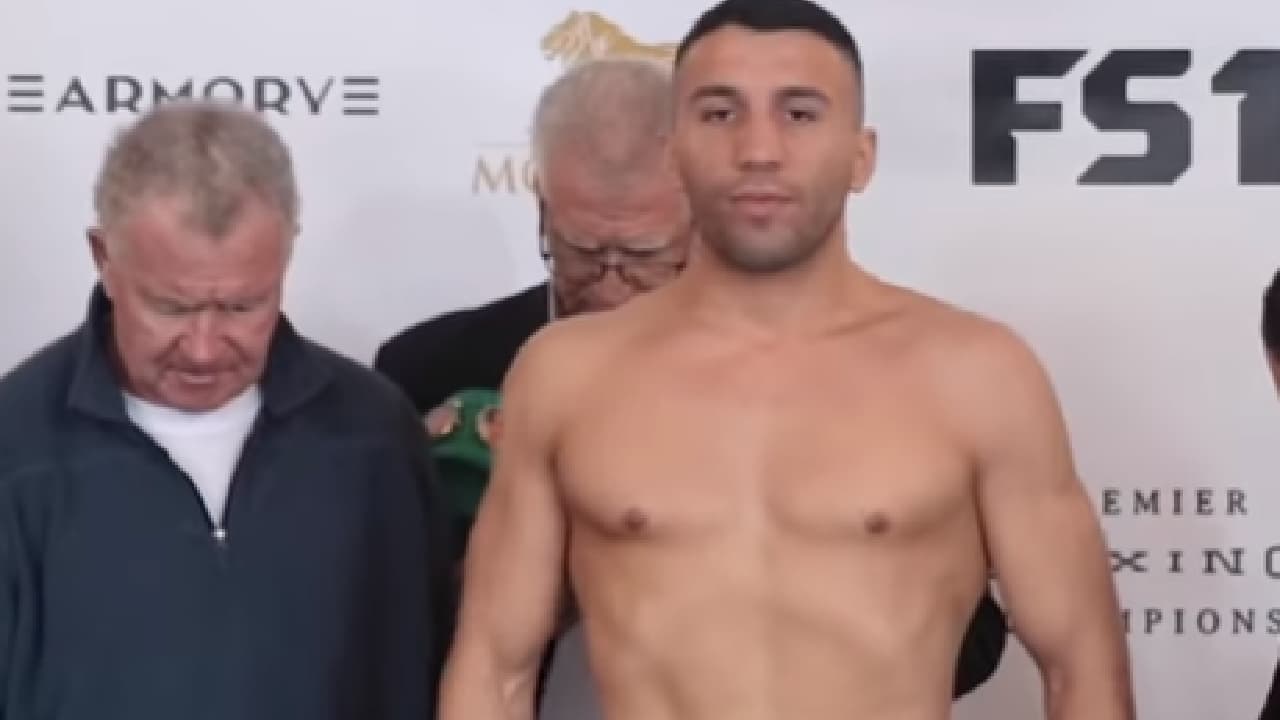 Mr. Robot lleva sin pelear más de un año luego de que su última pelea fuera en contra de Anthony Dirrell por quién fue derrotado el 23 de febrero de 2019.
<br>