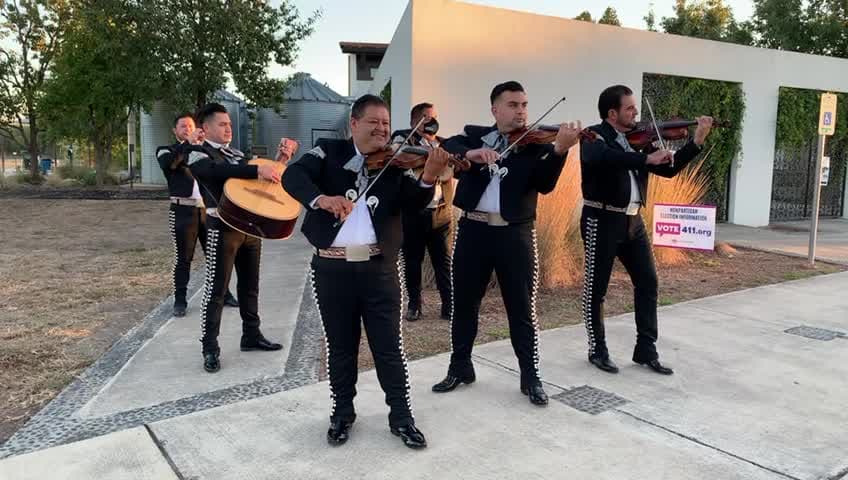 Más de 66 mil personas en el condado de Bexar han acudido a las urnas para ejercer su derecho al voto.