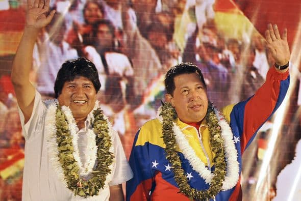 La cita quedó aplazada hasta el próximo sábado 9 de abril en Cartagena, agregó. El presidente de Venezuela se encuentra en la ciudad boliviana de Cochabamba, donde culminó la víspera una visita oficial de dos días.