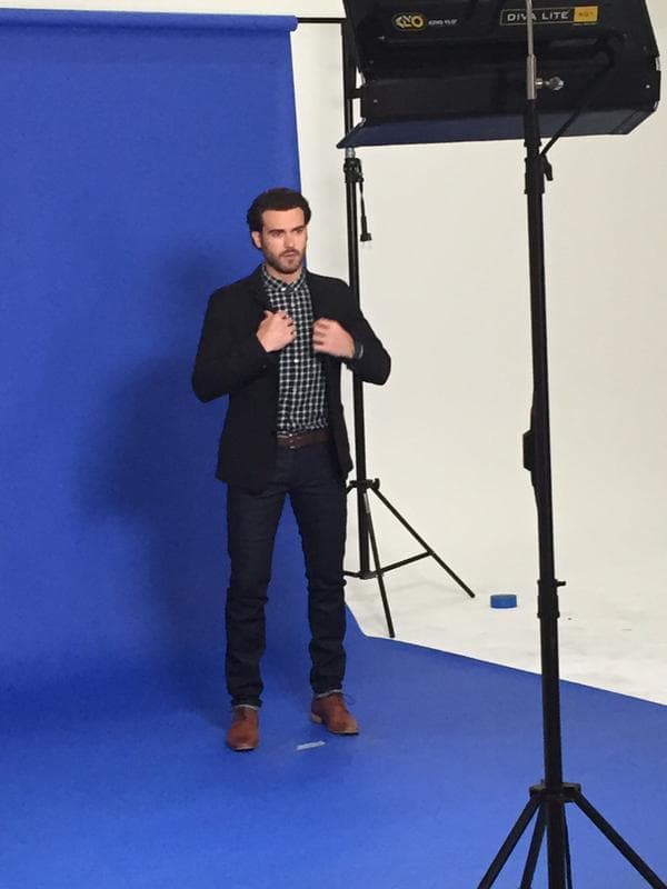 Pero, aunque no lo creas, a sus 27 añitos, ya es padre de una linda familia.