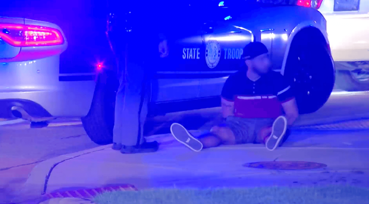 Un arrestado por persecución a más de 90 mph en la I-40 en Raleigh
