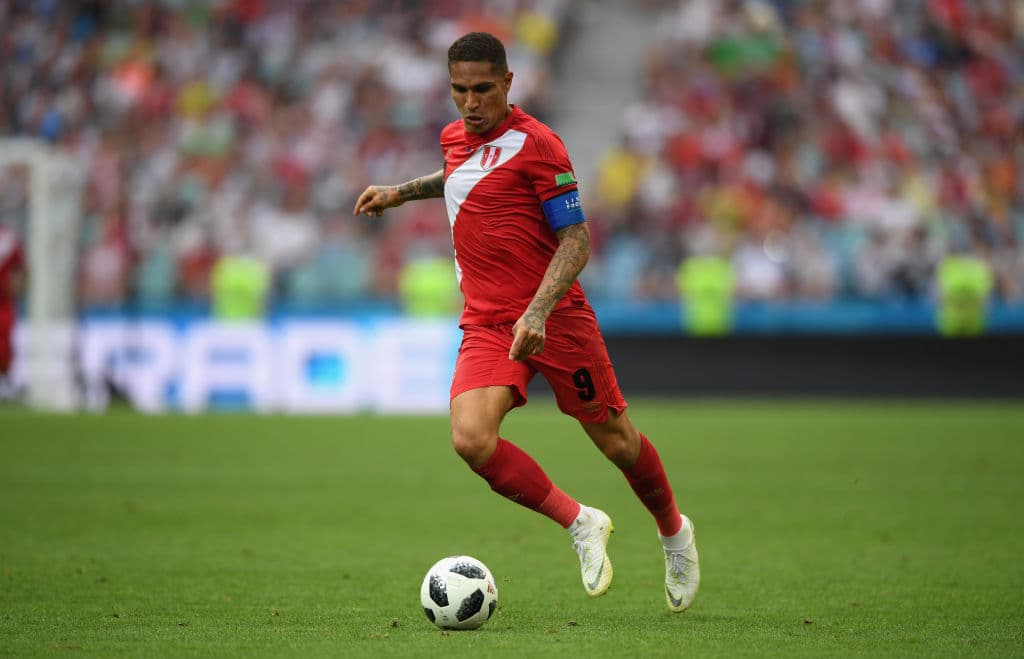 El futuro del delantero peruano Paolo Guerrero no estaría más en el Flamengo. Llegaría al Independiente de Avellaneda por pedido del técnico Ariel Holan, más allá de la sanción que aún debe cumplir.