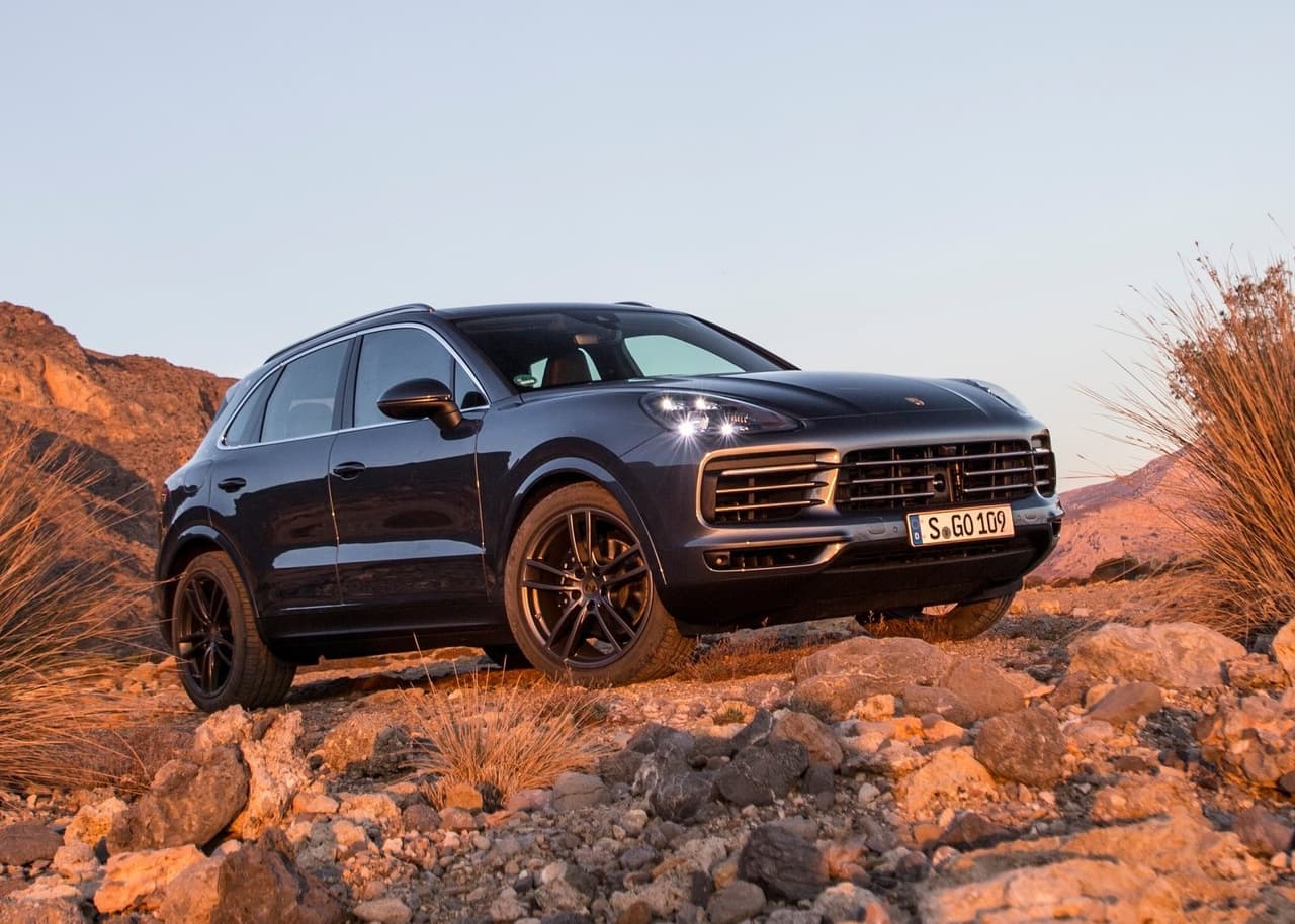 <h3 class="cms-H3-H3"><b>7. Porsche Cayenne</b></h3>
<br>
<br>
<b>Precio promedio de una unidad usada en noviembre 2021:</b> $62,488
<br>
<b>Diferencia en dólares comparado a noviembre 2020: </b>$7,578
<br>
<b>Diferencia porcentual comparado a noviembre 2020: </b>13.8%