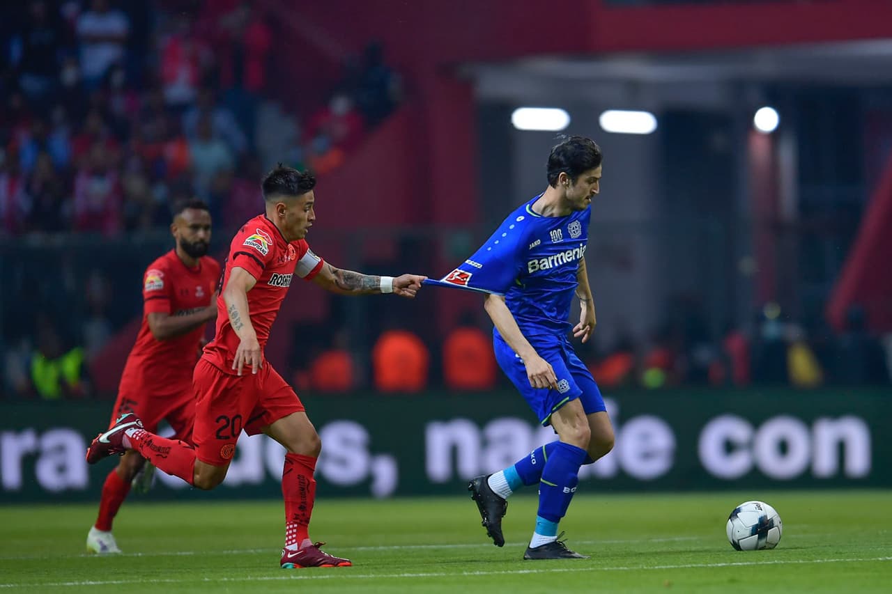 Toluca y Bayer Leverkusen protagonizaron un entretenido partido amistoso en la cancha del 'Infierno', que terminó a favor de los locales con un gran gol de Alexis Canelo.