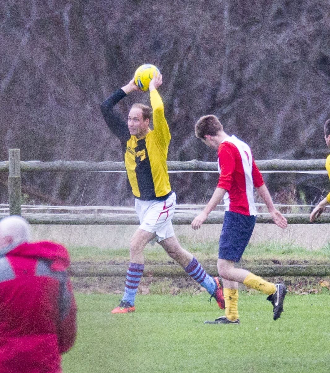 Un saque de manos de William.