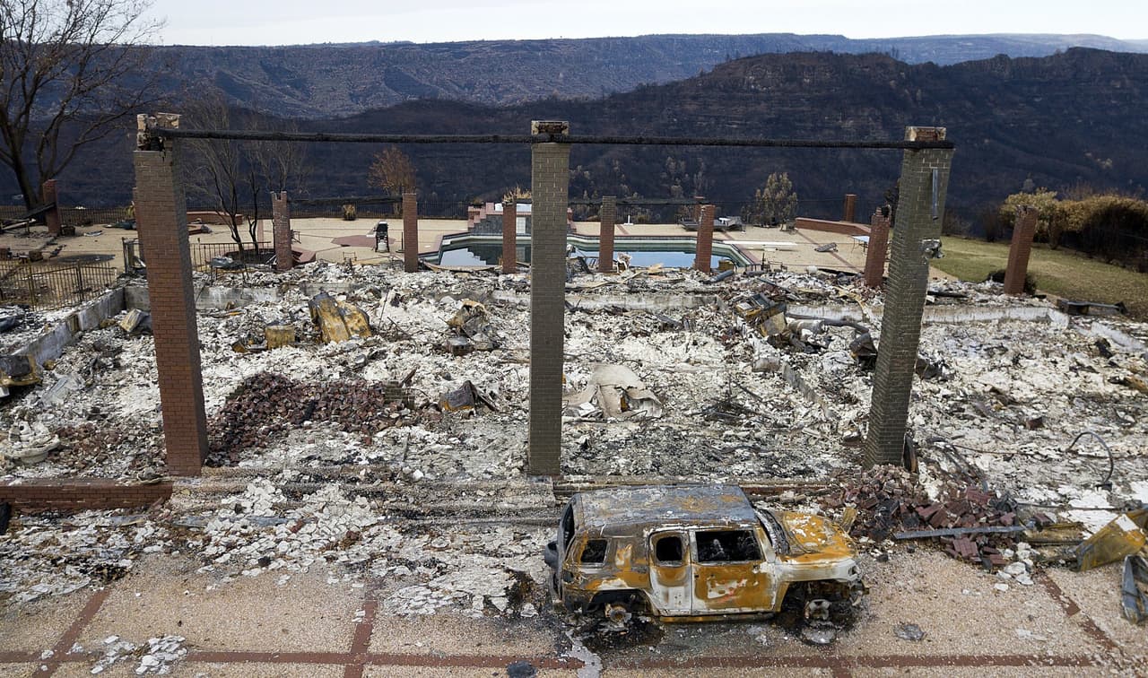 Reportan pérdidas descomunales a aseguradoras tras los devastadores incendios en California