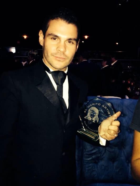 En el 2013 el Círculo Nacional de Periodistas le otorgó el premio a 'Mejor actor de teatro' por su interpretación en la obra 'Bodas de Sangre'
<i> </i>de Federico García Lorca.