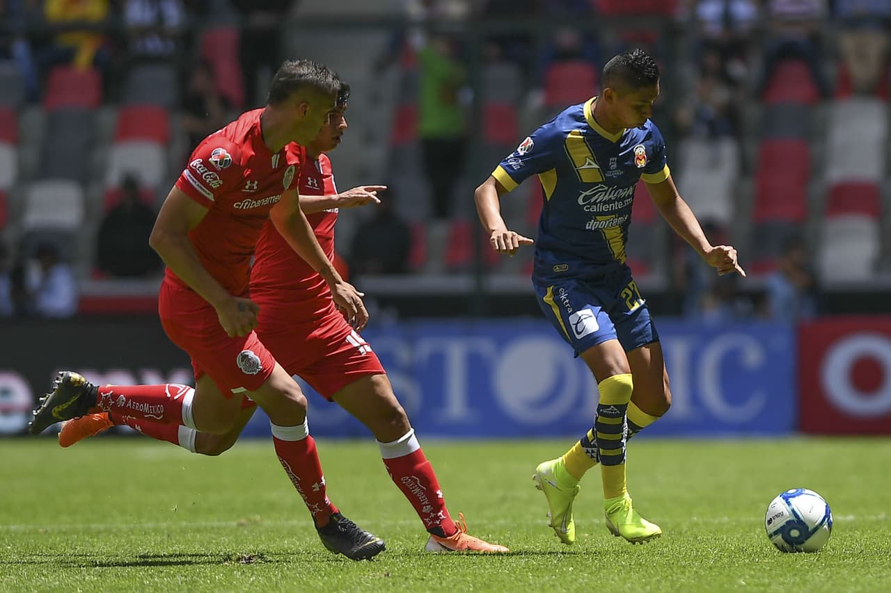 Monarcas domina el partido durante el segundo tiempo.
