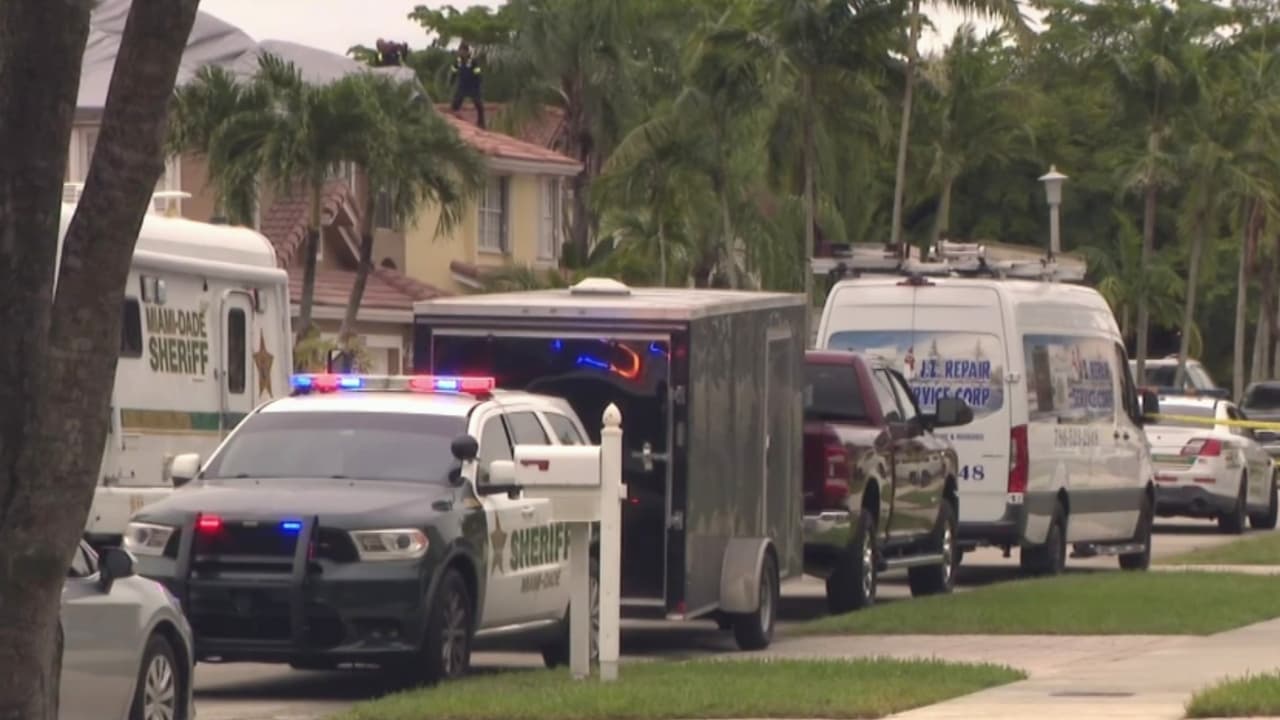 ¿Qué se sabe del tiroteo que dejó un muerto y un herido en Country Walk? El sospechoso llegó en bicicleta
