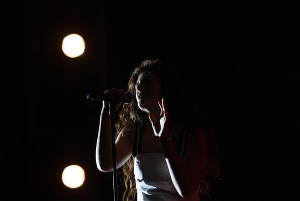La joven cantante se llevó los aplausos de todos al interpretar algunos de sus éxitos como 'Tennis Court', Team' y 'Royals'. Fotos: Rock in Rio