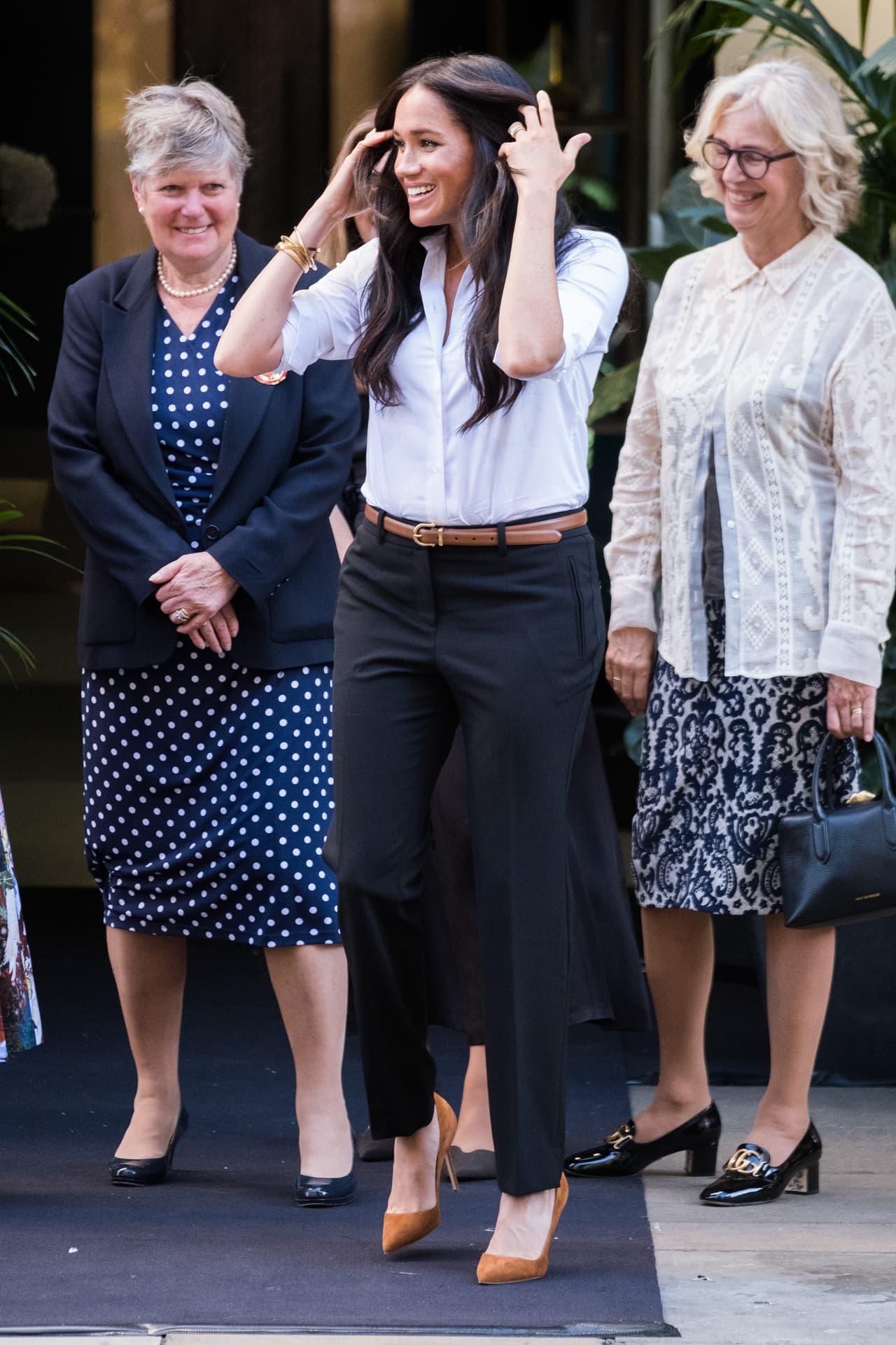"Creo que es realmente clave, que recordemos que 
<b>no se trata solo de las personas que sabes que estás apoyando</b>, sino de las personas que no conoces, que quizás nunca conozcas", dijo Meghan Markle durante su discurso, de acuerdo a lo reseñado por 
<b><a href="https://www.dailymail.co.uk/news/article-7455363/Meghan-Markles-maternity-leave-ends-launch-new-fashion-range.html" target="_blank">Daily Mail</a></b>.