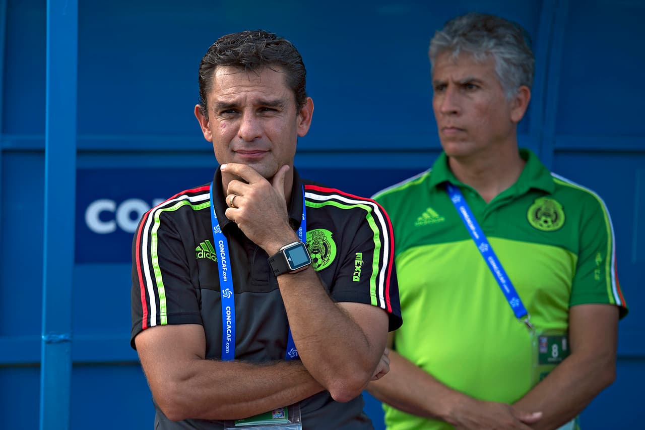 Roberto Medina anhela dirigir a la selección femenil mayor